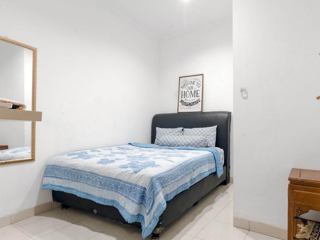 Pondok Malabar Guest House Джакарта Екстериор снимка